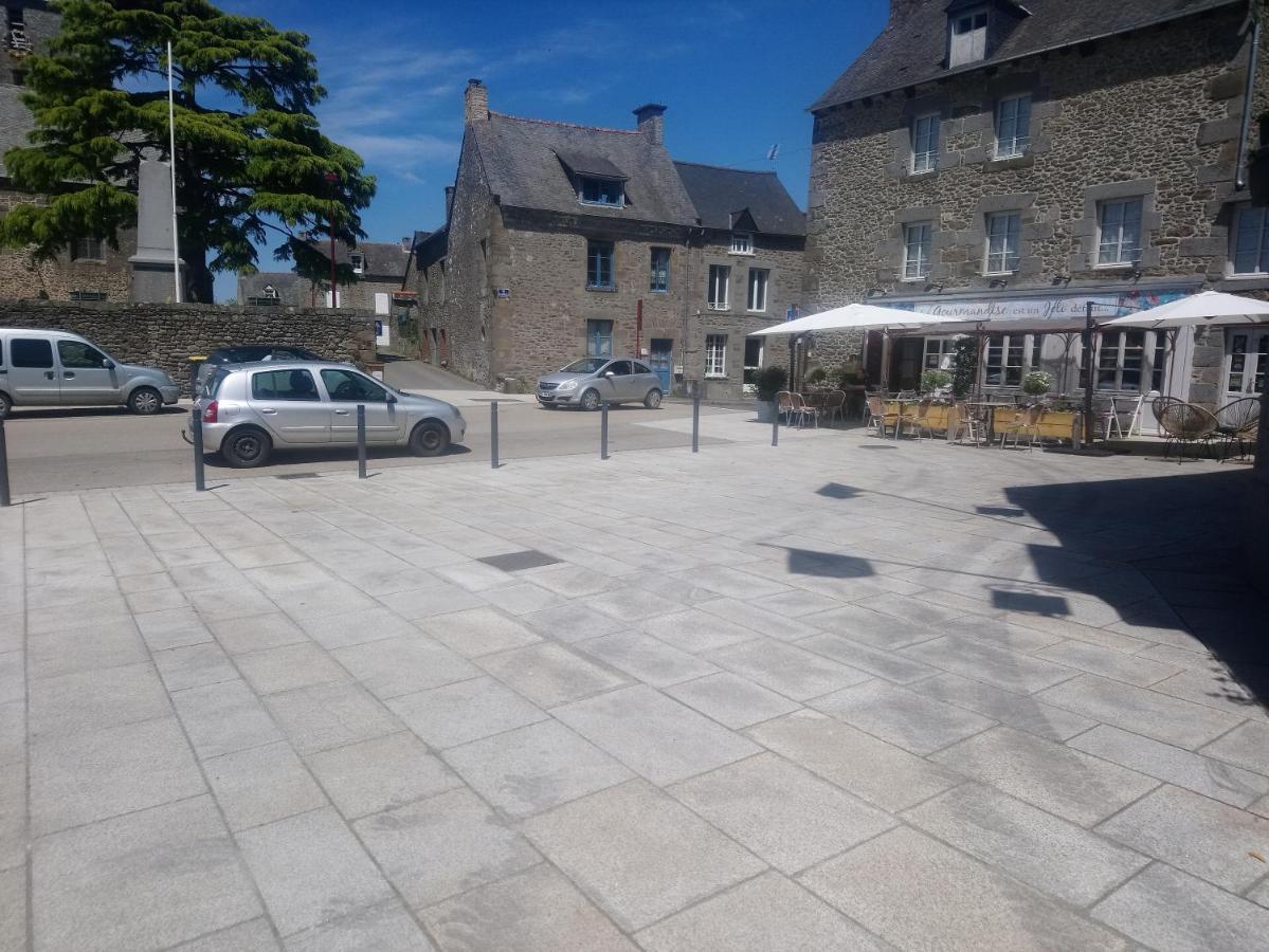 Bienvenue Vendégház Saint-Pierre-de-Plesguen Kültér fotó